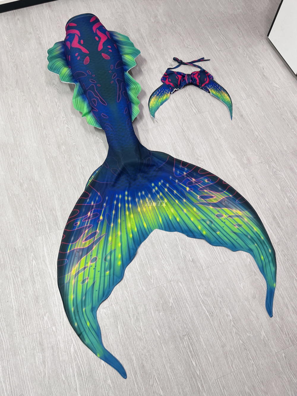 Aquarium & Marine Museum Universiti Malaysia Sabah Kota Kinabalu Sabah - New Adult Mermaid Tail Fish Tail