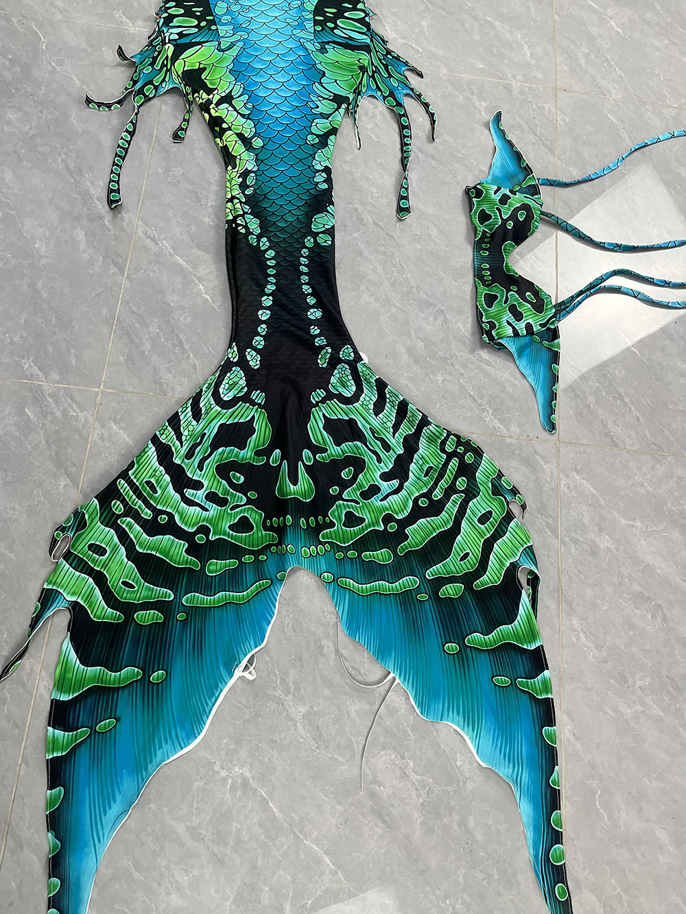 Hot selling Colorful Mermaid T - đánh giá và giá Aquarium & Marine Museum Universiti Malaysia Sabah Kota Kinabalu Sabah
