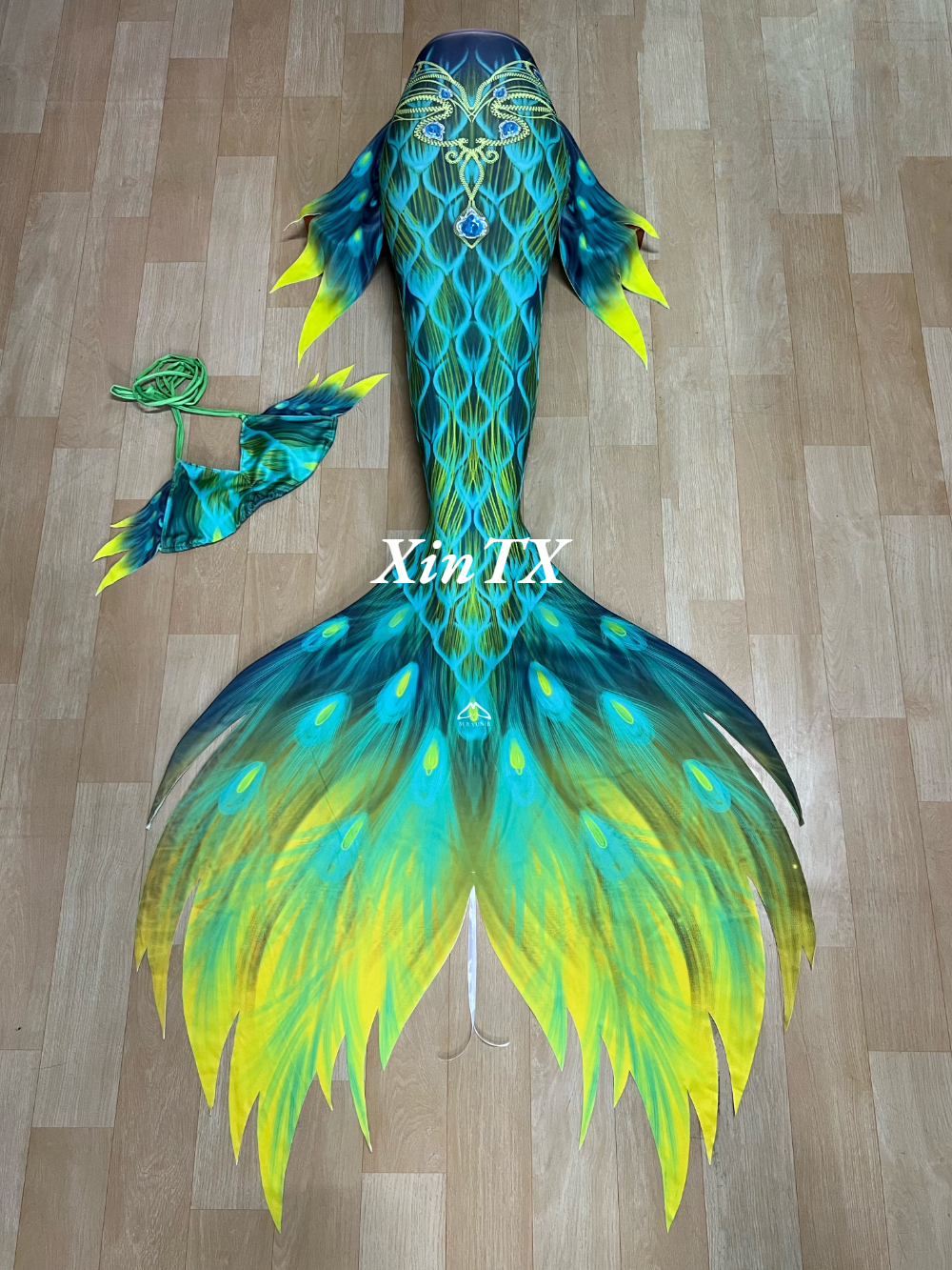 Mermaid Tail Adult Ladies Swim - đánh giá và giá Aquarium & Marine Museum Universiti Malaysia Sabah Kota Kinabalu Sabah